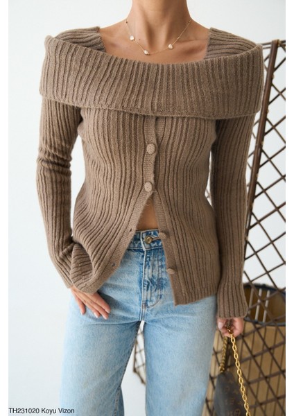 Kadın Kayık Yaka Komple Düğmeli Kışlık Triko Hırka