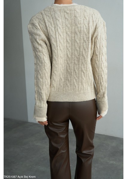 Kadın Basıc Örgü Detaylı Kışlık Kazak