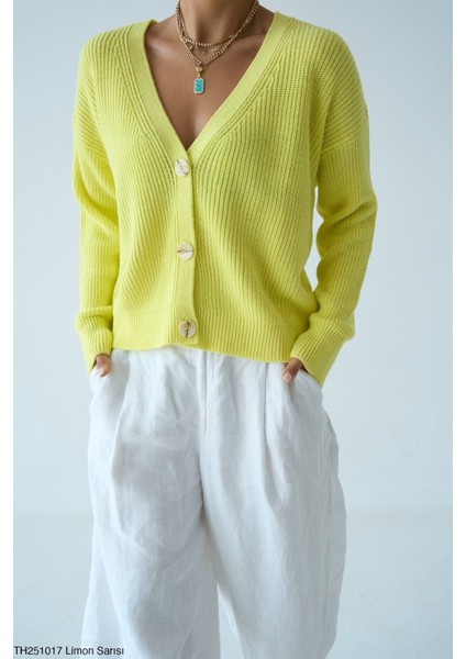 Düğmeli Triko Hırka