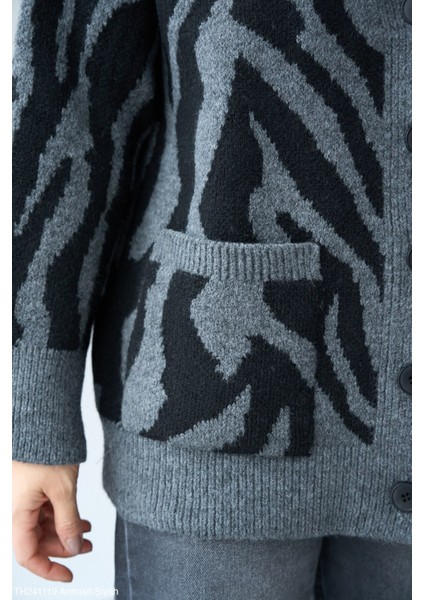 Kadın V Yaka Düğmeli Leopar Desenli Hırka fiyatları