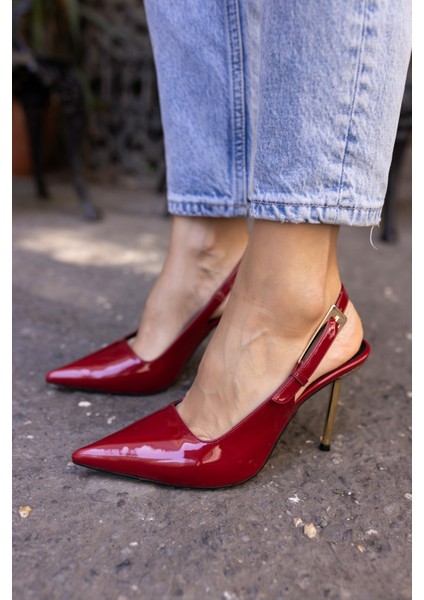 Yivse Kadin Siyah Rugan Metal Toka Detay Topuklu Ayakkabi fırsatları