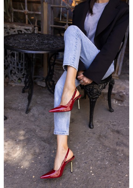 Yivse Kadin Siyah Rugan Metal Toka Detay Topuklu Ayakkabi indirimleri