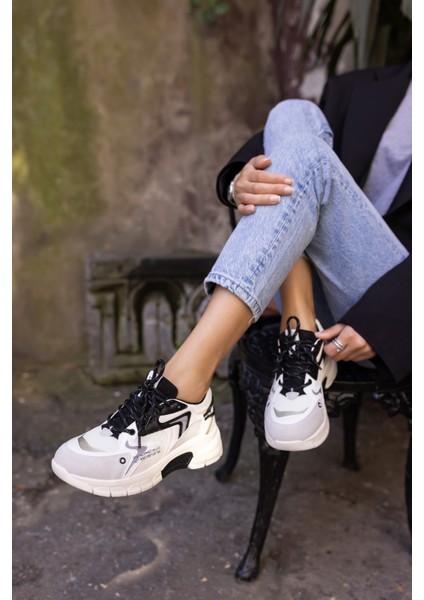 Desire Kadin Beyaz Bagcıklı Sneaker fırsatları