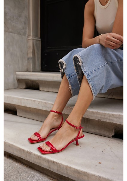 Flexi Kadın Dore Duz Tek Bant Topuklu Sandalet modelleri