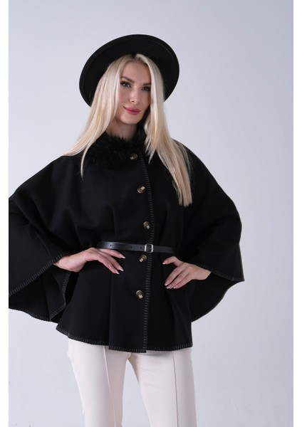 Siyah Yakası Kürklü Dikiş Detaylı Kemerli Panço 47122731.01 fırsatları