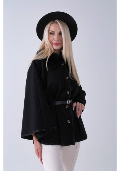 Siyah Yakası Kürklü Dikiş Detaylı Kemerli Panço 47122731.01 indirimleri