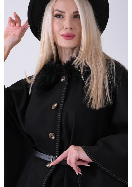 Siyah Yakası Kürklü Dikiş Detaylı Kemerli Panço 47122731.01