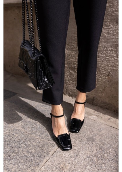 Anny Kadın Siyah Rugan Kalın Topuklu Ayakkabi fiyatları