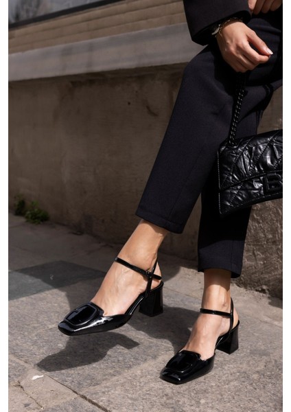 Anny Kadın Siyah Rugan Kalın Topuklu Ayakkabi