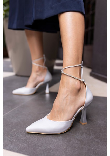 Mitta Kadin Gumus Saten Topuklu Abiye Ayakkabi fiyatları