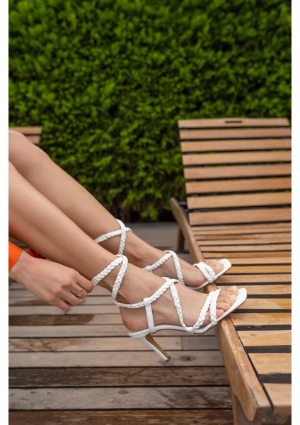 Sandi Kadin Beyaz Örgu Detay Topuklu Sandalet indirimleri