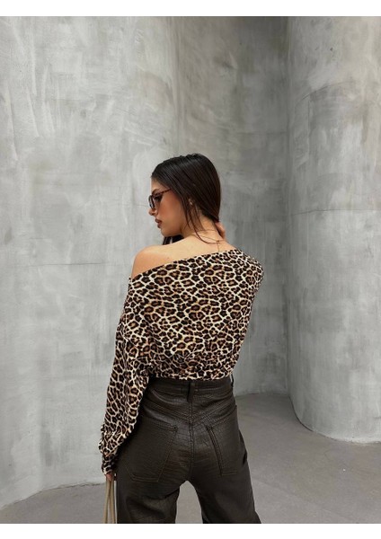 Kadın Leopar Desenli Düşük Omuzlu Bluz fiyatları