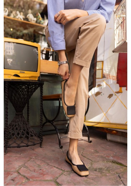 Slash Kadin Siyah Hasır Garnili Deri Babet