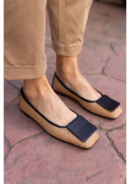 Slash Kadin Siyah Hasır Garnili Deri Babet