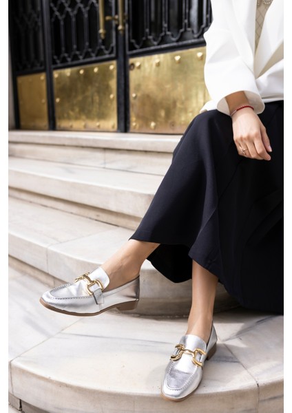 Odesa Kadin Gumus Gercek Deri Ithal Toka Loafer Ayakkabi modelleri