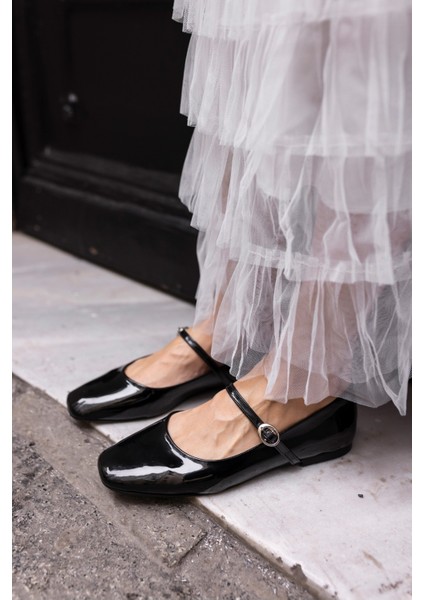 Levi Kadın Bordo Rugan Babet