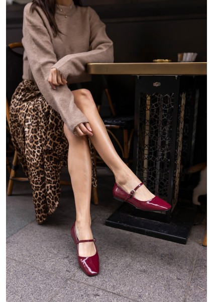 Levi Kadın Bordo Rugan Babet fiyatları