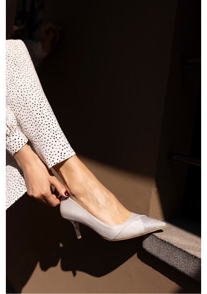 Teya Kadın Gumus Topuklu Ayakkabı