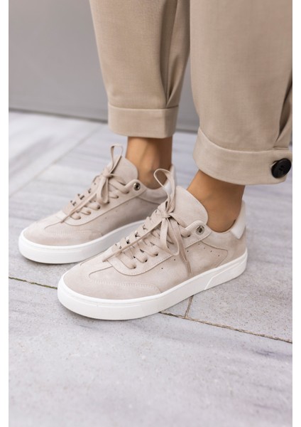 Seventy Kadın Bej Gercek Deri Suet Bagcıklı Sneaker modelleri