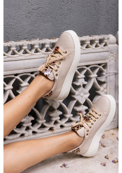 Herbert Kadin Bej Leopar Detayli Baykus Bag Detay Sneaker modelleri