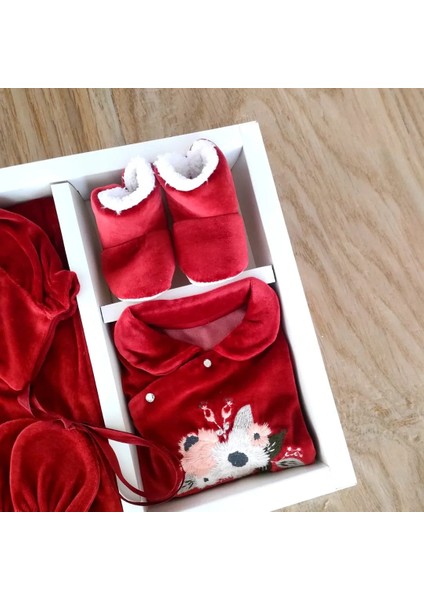 Kız Bebek %100 Pamuk Bordo Kadife Kumaş Işlemeli 6'lı Hastane Çıkışı Zıbın Takımı 0-3 Aylık BBK5903