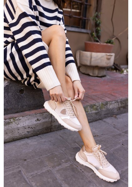 Muçi Kadın Siyah Parasut Kumaş Garnili Sneaker modelleri