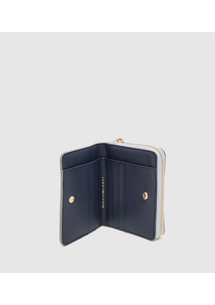 Orta Boy Fermuarlı Metalik Kapaklı Kadın Gri Cüzdan AW0AW18037PE6 fırsatları