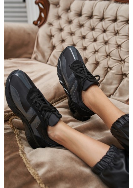 Fabiana Kadın Siyah Paraşüt Seffaf Detay Airtaban Sneakers fiyatları