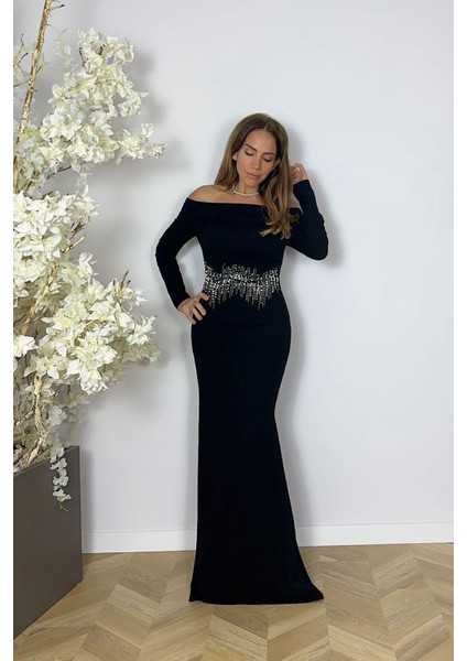 G1608 Madonna Yaka Inci ve Taş Detaylı Abiye Elbise Siyah modelleri