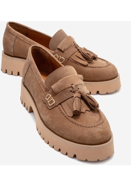 Poen Taba Nubuk Hakiki Deri Püsküllü Kadın Loafer Ayakkabı