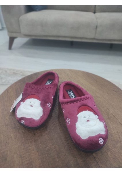 Tepu Noel Temalı Ev Terliği – Yumuşak Peluş Santa Desenli fırsatları