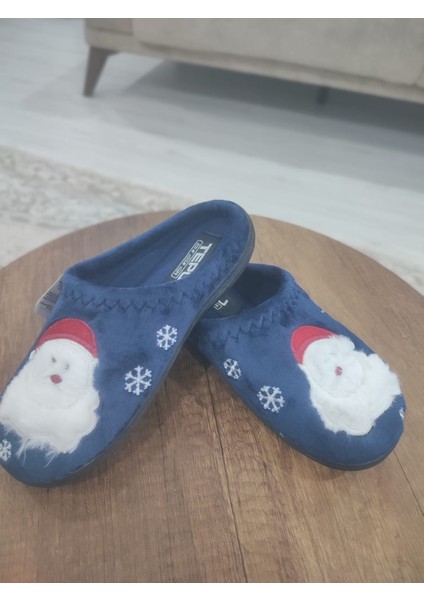 Tepu Noel Temalı Ev Terliği – Yumuşak Peluş Santa Desenli fiyatları