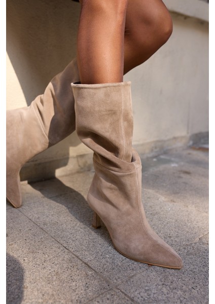 Perri Kadin Siyah Gercek Suet Yarım Astarsız Topuklu Çizme fiyatları