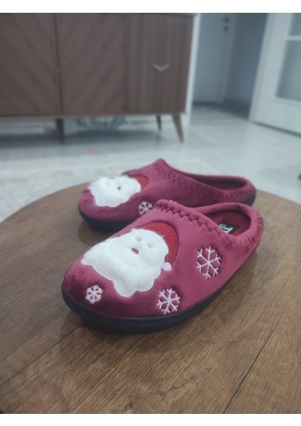Tepu Noel Temalı Ev Terliği – Yumuşak Peluş Santa Desenli modelleri