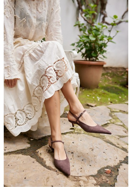 Emila Kadın Siyah Suet Mini Topuklu Ayakkabi