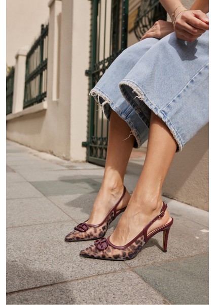 Toronto Kadin Bej Leoapar Detay Topuklu Ayakkabi