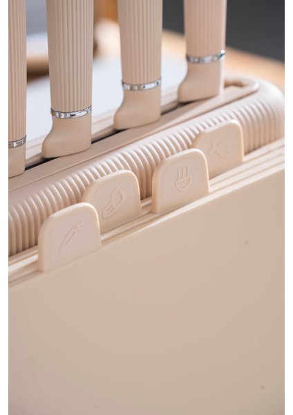 Cooper 10 Parça Standlı Kesme Tahtası ve Bıçak Seti fiyatları