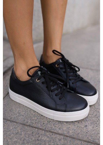Escape Kadın Siyah Gercek Deri Bagcıklı Sneaker