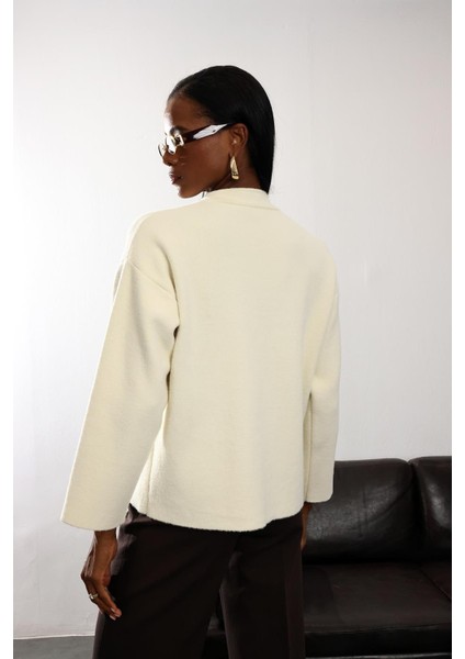 Krem Hakim Yaka Triko Hırka