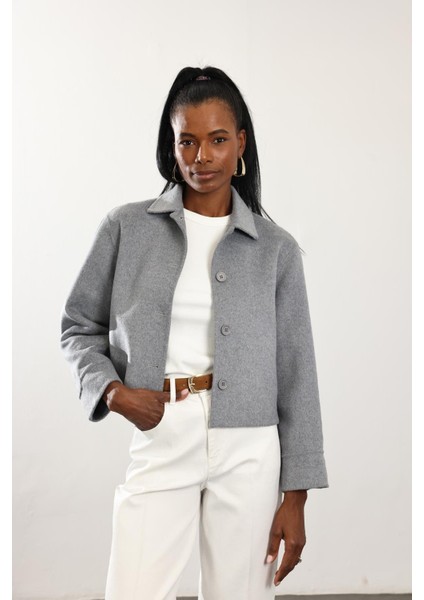 Gri Gömlek Yaka Kısa Yün Ceket