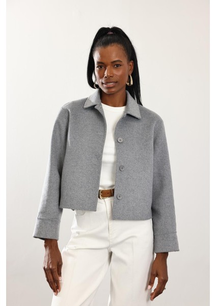 Gri Gömlek Yaka Kısa Yün Ceket fırsatları