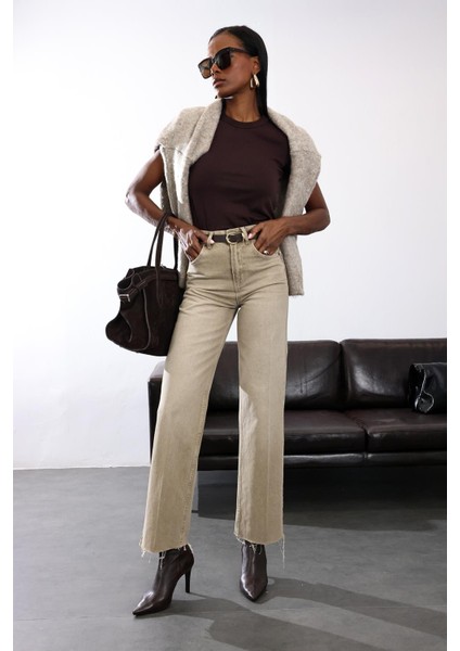 Kahverengi Fit Basic Tişört fiyatları