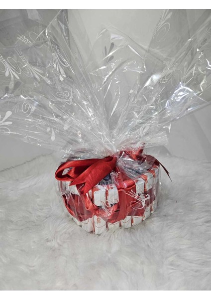 Kalpli Kinder Çikolata Sepeti