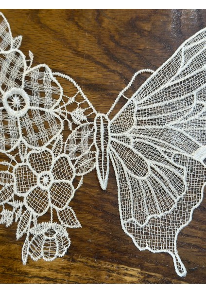 Beyaz Güpür Kelebek Dikiş Giyim Aplike 25X21 cm fiyatları