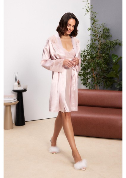 Saten Dantelli Kadın Gecelik ve Sabahlık Takımı - 4510 Pudra