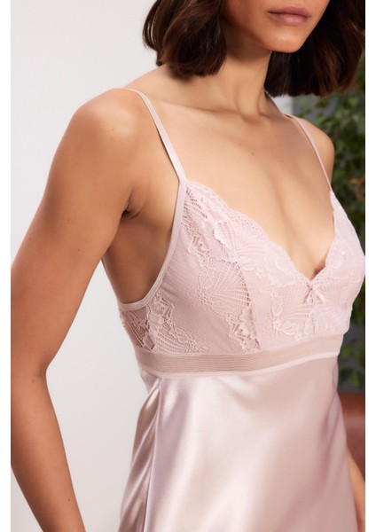 Saten Dantelli Kadın Gecelik ve Sabahlık Takımı - 4510 Pudra