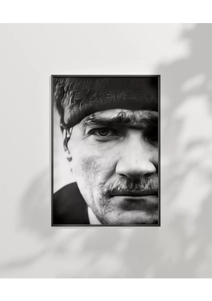 Çerçevesiz Poster Liderin Gözleri fiyatları