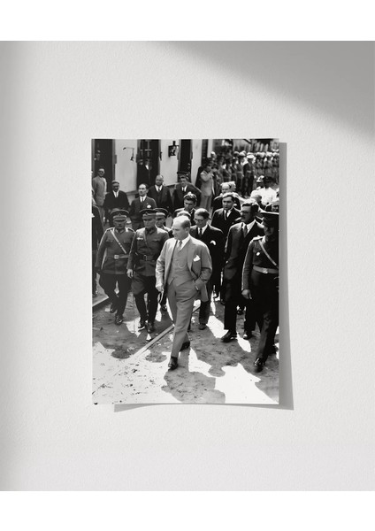 Çerçevesiz Poster Cumhuriyetin Ayak Sesleri