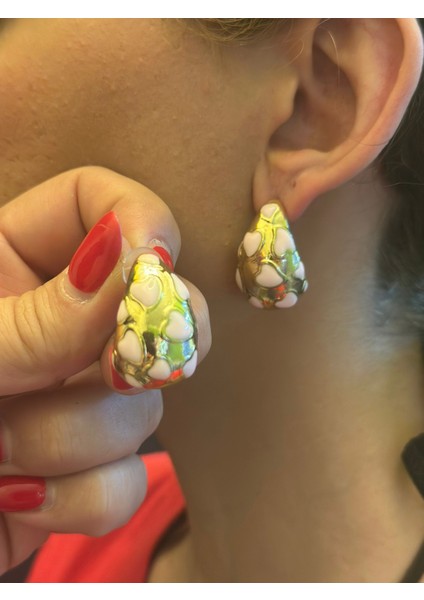 Kalpli Tasarım Kadın Küpe 3 cm modelleri