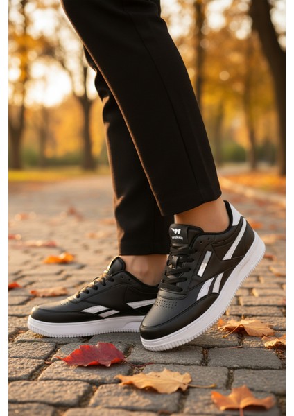Siyah-Beyaz Hafif Erkek Spor Ayakkabı Marlow M